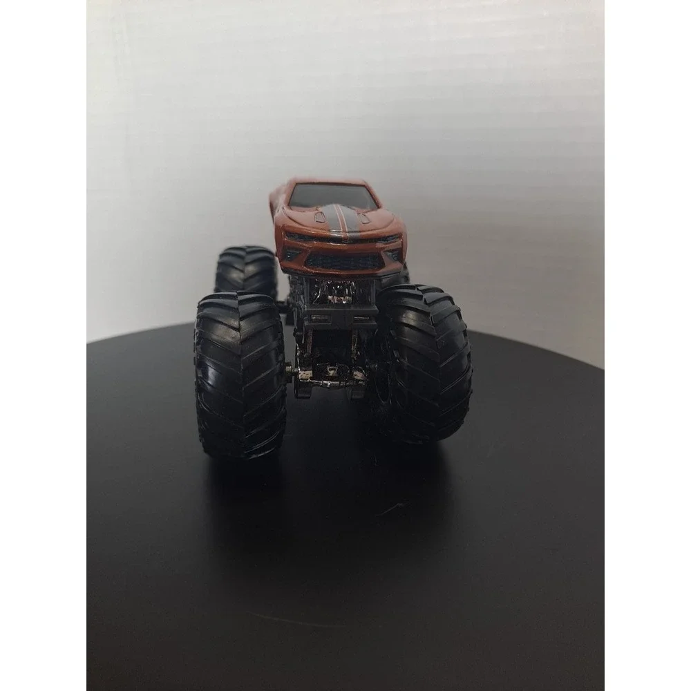 Hot Wheels Monster Truck Camaro Orange 1:64